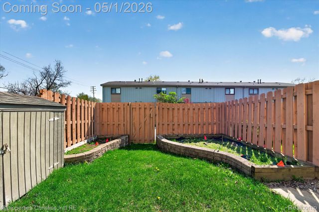 2513 Samoset Road, Royal Oak, MI 48073