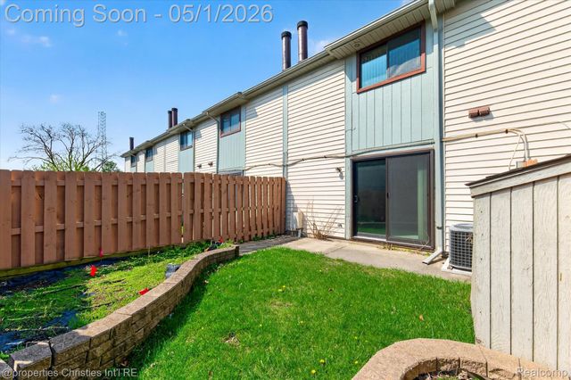 2513 Samoset Road, Royal Oak, MI 48073