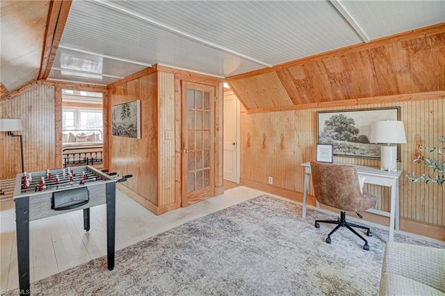 1161 S Hawthorne Road, Winston-salem, NC 27103