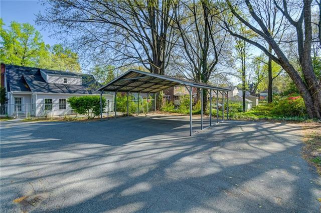 1161 S Hawthorne Road, Winston-salem, NC 27103