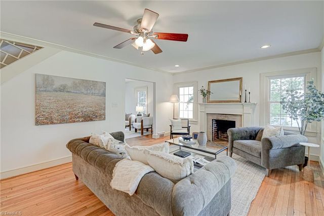 1161 S Hawthorne Road, Winston-salem, NC 27103