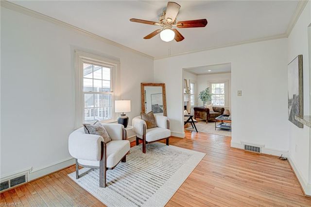 1161 S Hawthorne Road, Winston-salem, NC 27103