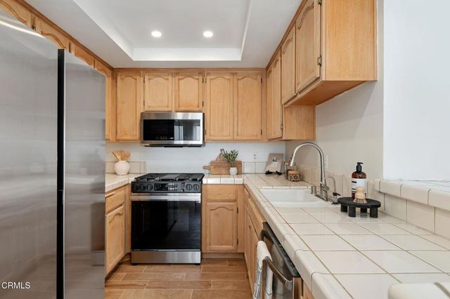 244 Hill Ranch Drive, Thousand Oaks, CA 91362