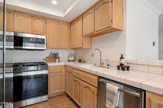 244 Hill Ranch Drive, Thousand Oaks, CA 91362