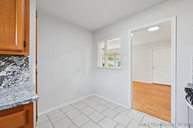 201 E 7th Street, Owasso, OK 74055