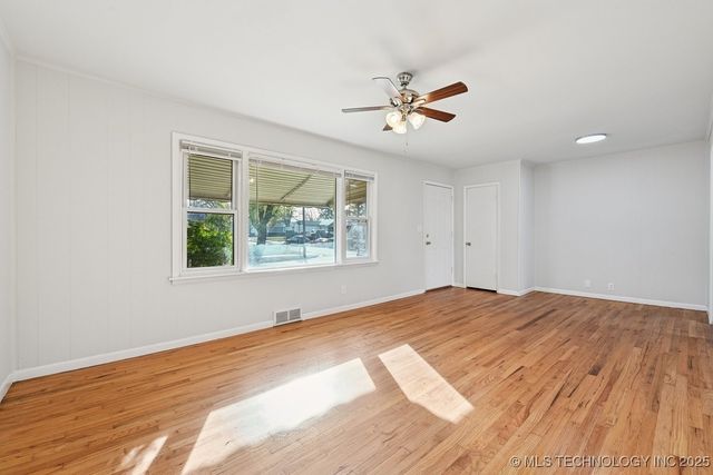 201 E 7th Street, Owasso, OK 74055