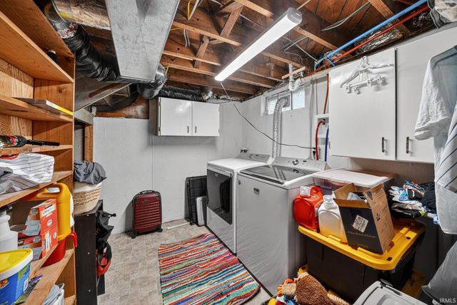 2240 Parkview Place, South Bend, IN 46616