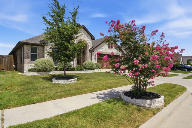 540 Ramon Street, Burleson, TX 76028