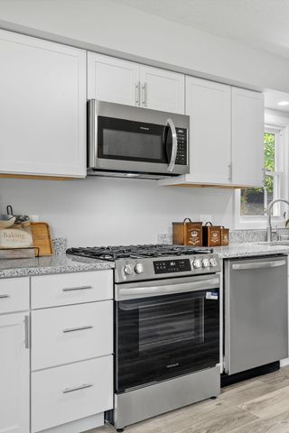5132 Vincent Avenue N, Minneapolis, MN 55430