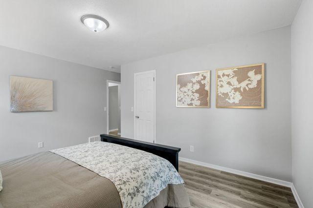 5132 Vincent Avenue N, Minneapolis, MN 55430