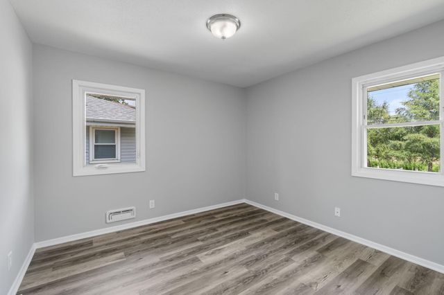 5132 Vincent Avenue N, Minneapolis, MN 55430