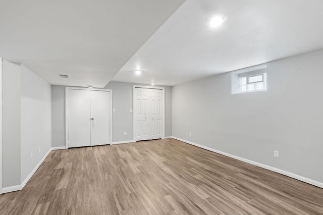 5132 Vincent Avenue N, Minneapolis, MN 55430