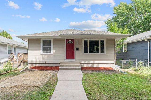 5132 Vincent Avenue N, Minneapolis, MN 55430