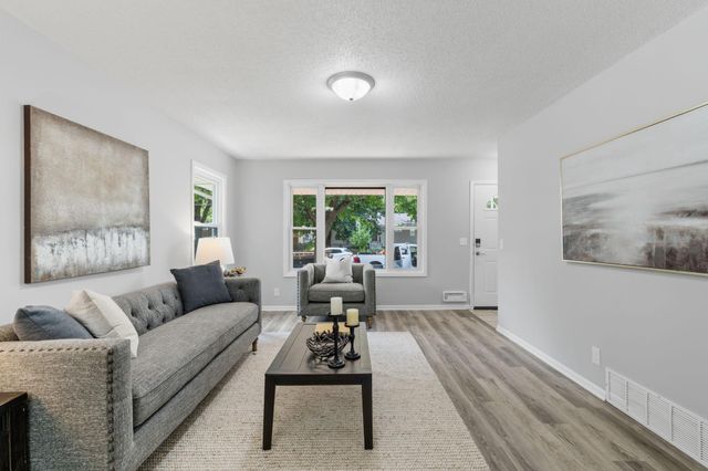 5132 Vincent Avenue N, Minneapolis, MN 55430