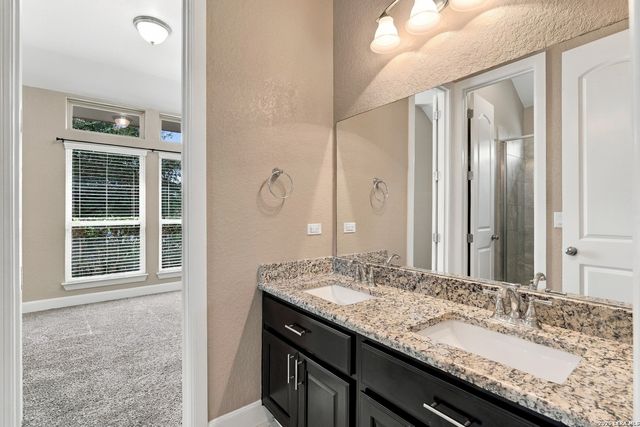 146 ESCALERA CIR, Boerne, TX 78006