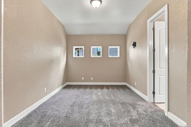 146 ESCALERA CIR, Boerne, TX 78006