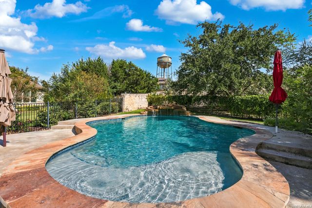 146 ESCALERA CIR, Boerne, TX 78006