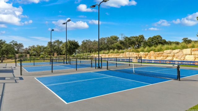 146 ESCALERA CIR, Boerne, TX 78006
