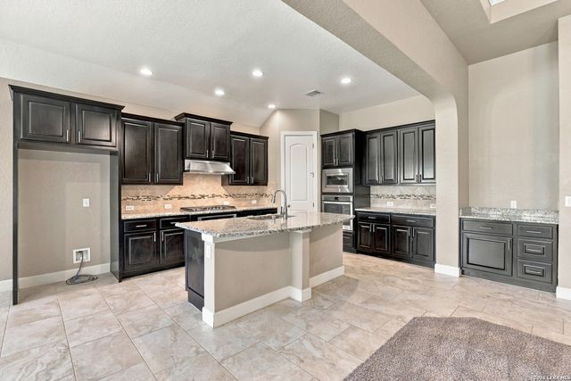146 ESCALERA CIR, Boerne, TX 78006