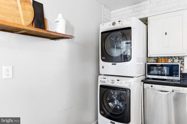 30 S DURHAM ST, Baltimore, MD 21231