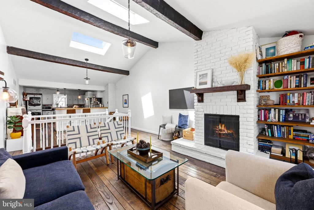 30 S DURHAM ST, Baltimore, MD 21231