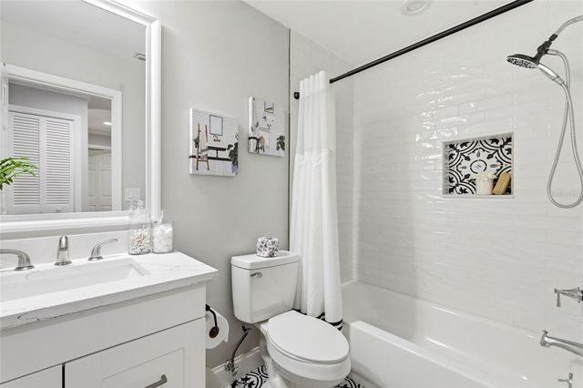 5475 CHANTECLAIRE 58, Sarasota, FL 34235