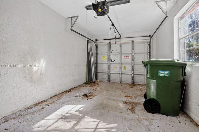 1244 NW 171st Ave, Pembroke Pines, FL 33028