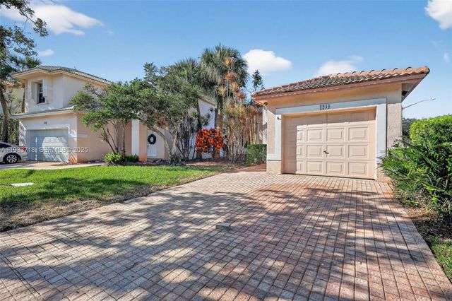 1244 NW 171st Ave, Pembroke Pines, FL 33028