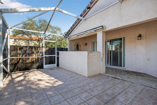 1244 NW 171st Ave, Pembroke Pines, FL 33028