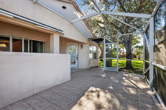 1244 NW 171st Ave, Pembroke Pines, FL 33028