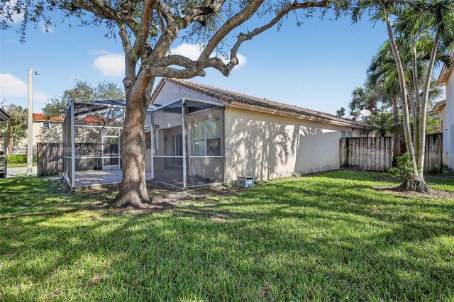 1244 NW 171st Ave, Pembroke Pines, FL 33028