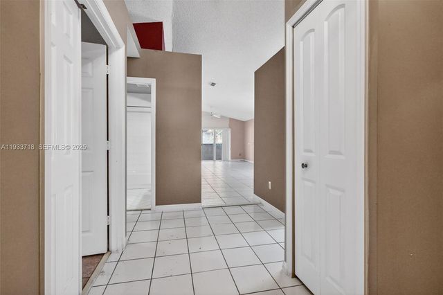 1244 NW 171st Ave, Pembroke Pines, FL 33028