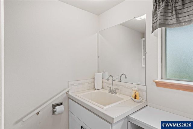 610 SW 7th St, Sublimity, OR 97385