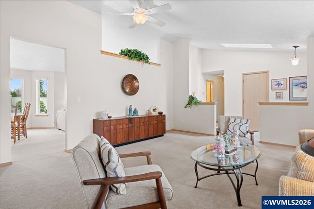 610 SW 7th St, Sublimity, OR 97385