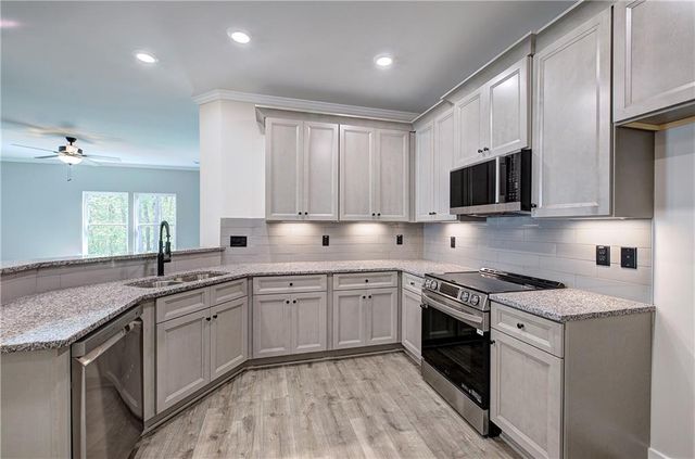 258 Summit Height Drive, Cartersville, GA 30121