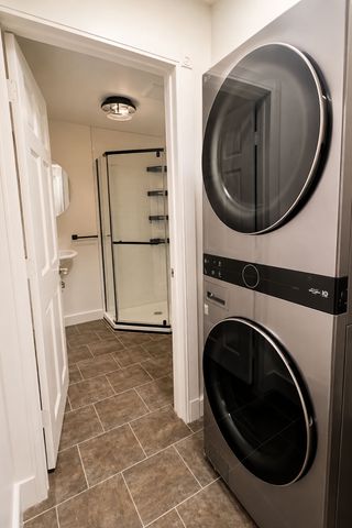 718 Putnam Avenue Entire Building, New York City, NY 11221