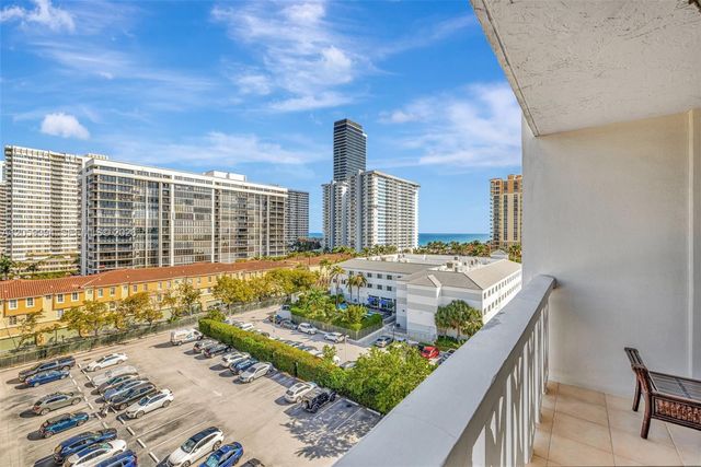 3113 S Ocean Dr 804, Hallandale Beach, FL 33009