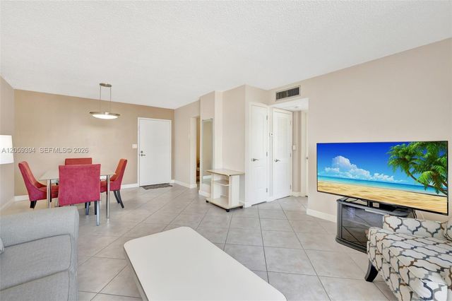 3113 S Ocean Dr 804, Hallandale Beach, FL 33009