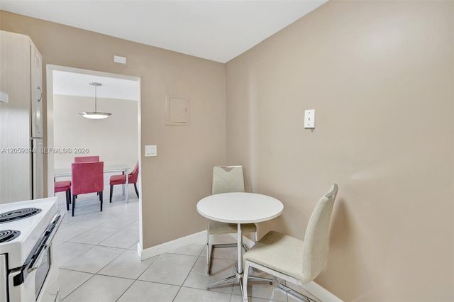 3113 S Ocean Dr 804, Hallandale Beach, FL 33009
