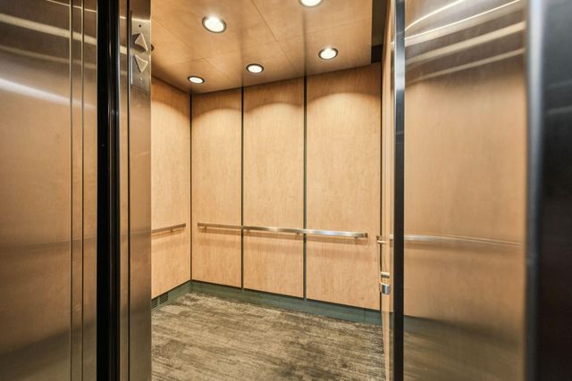 619 8th Street SE 208, Minneapolis, MN 55414