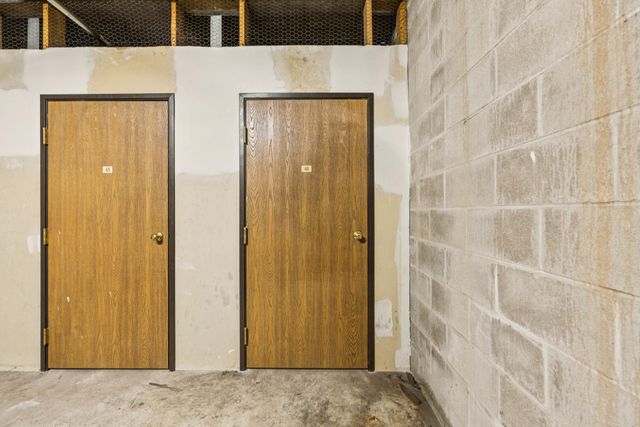 619 8th Street SE 208, Minneapolis, MN 55414