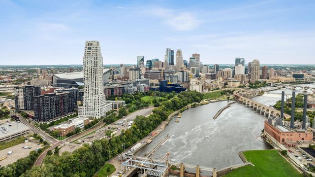 619 8th Street SE 208, Minneapolis, MN 55414