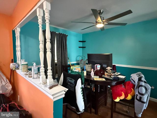7613 RAVEN PL, Philadelphia, PA 19153