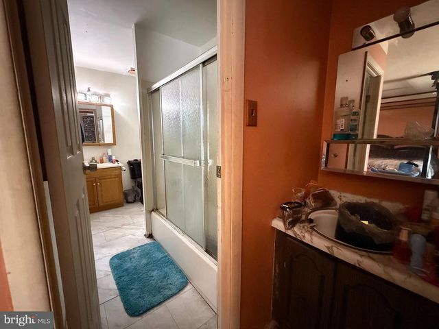 7613 RAVEN PL, Philadelphia, PA 19153