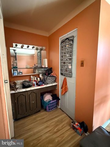 7613 RAVEN PL, Philadelphia, PA 19153