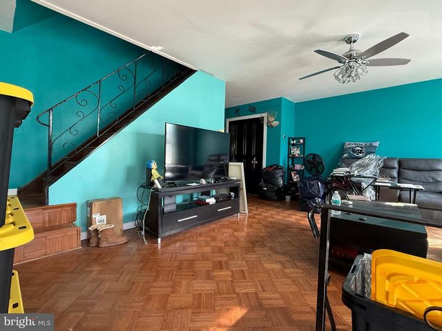 7613 RAVEN PL, Philadelphia, PA 19153