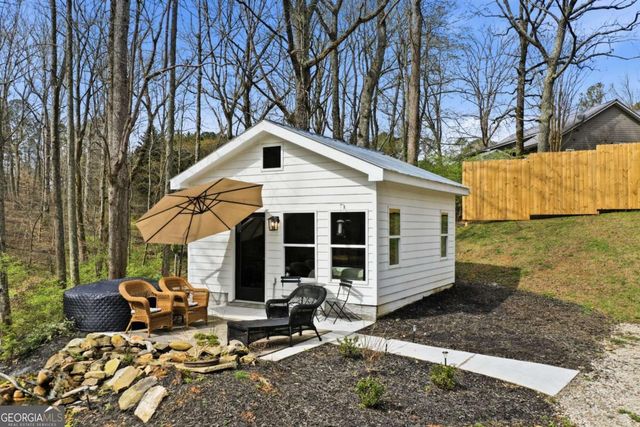 710 Lumber Company Road, Talking Rock, GA 30175