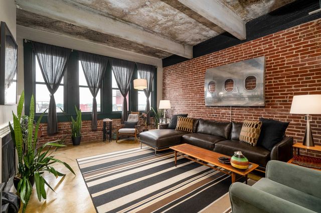 408 S Front St Apt 501, Memphis, TN 38103