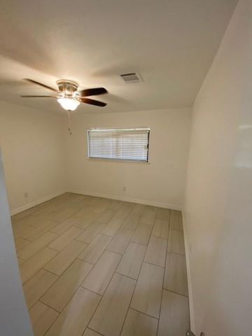 11319 Lockgate Lane, Houston, TX 77048