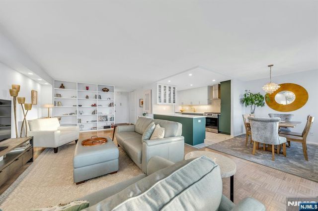 1600 Parker Avenue 27J, Fort Lee, NJ 07024